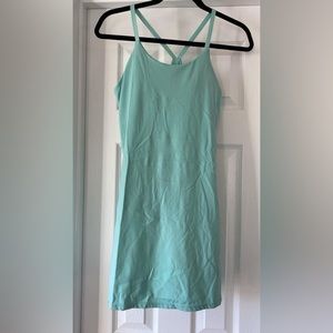 Women’s workout dress small